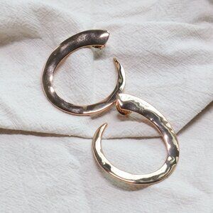 ROBERT LEE MORRIS Gold Hoop Earrings Chic Designer Jewelry Luxury Style